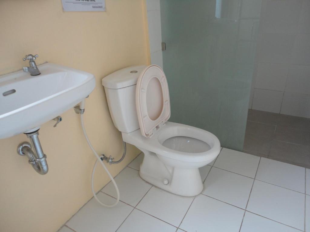 Urbanview Hotel Wayan Mansion デンパサール 部屋 写真